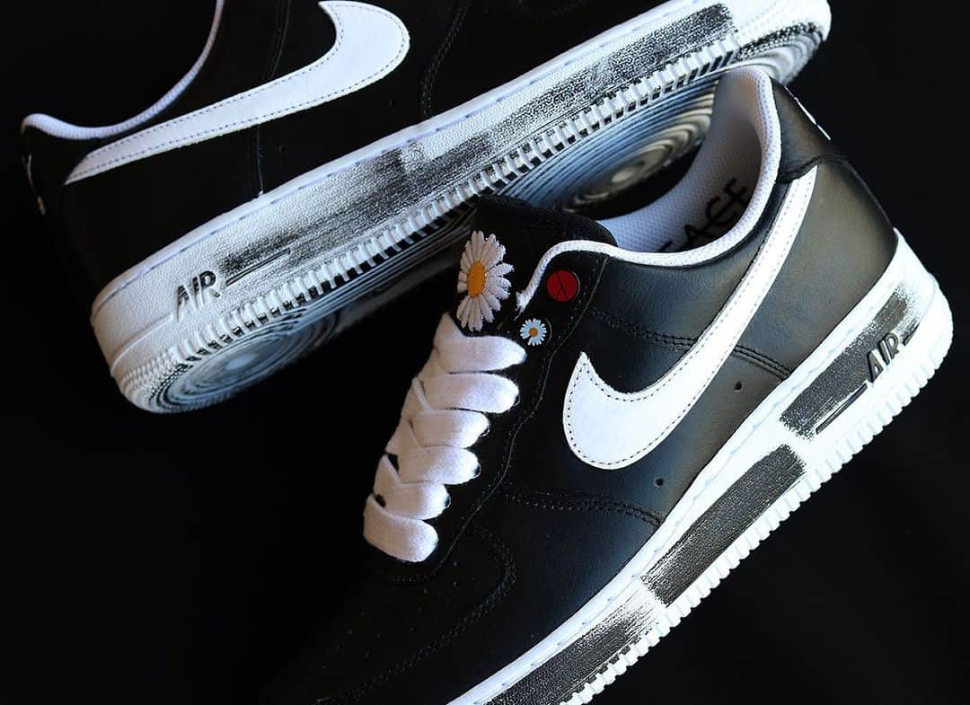 のインスタグラム：「2019 .11 .23 (sat) in store ■NIKE AIR FORCE 1 ’07 / PARANOISE COLOR : BALCK×WHITE SIZE : 26.0cm - 29.0cm PRICE : ¥ 20,000 (+TAX） ・ #a_and_s #NIKE #NIKEAF1 #NIKEAIRFORCE #NIKEAIRFORCE1 #NIKESPORTWEAR」