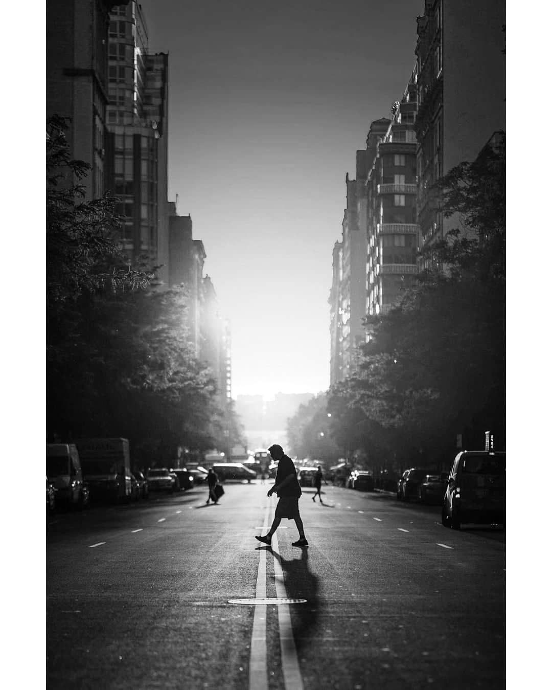 mr007のインスタグラム：「mr007collabo: Embrace Your Friday Night ► Photo by @nyroamer, Edited by @mr007.」