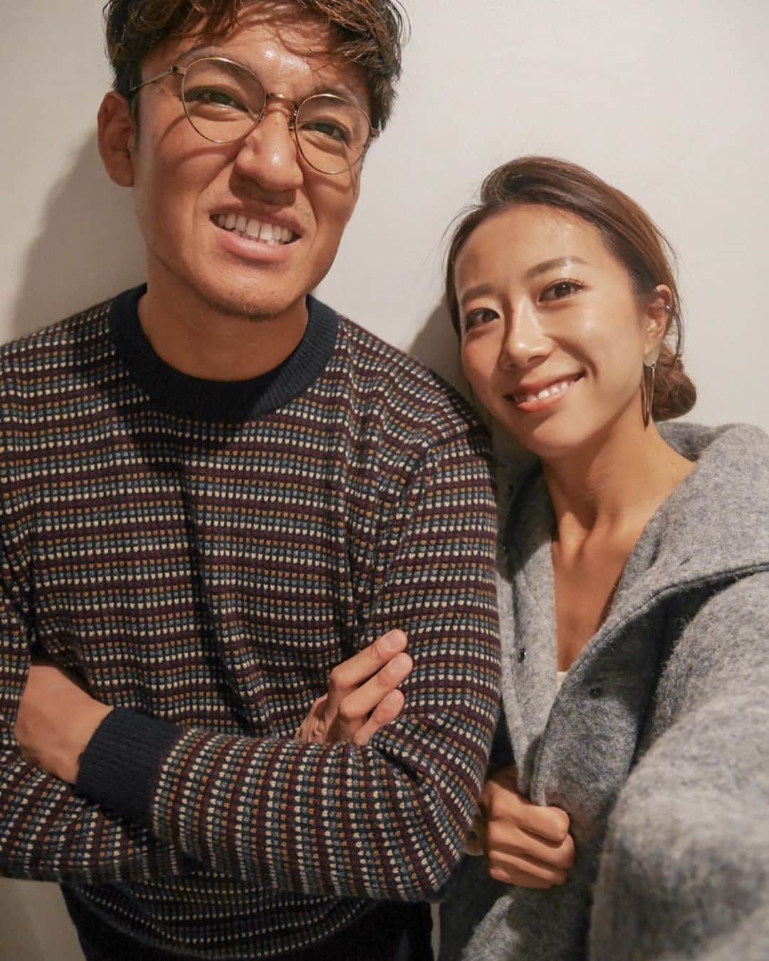DaisukeNのインスタグラム：「. かいりが産まれてから初めて2人で夜ご飯🍶 行ってみたかったお寿司屋さん🍣  前々からスケジュールの共有アプリでなにか良いの無いかなと話した事があってTimeTreeを始めて本当に楽になった✍️ 今はお互いの予定を把握した上で、仕事やゴルフの予定も組みやすくてすごく助かる👍  たまには2人の時間を作ろうってことで２ヶ月に１回2人で何か美味い物を食べに行こう！って決めたよ😋  たまには色々話せる時間を作るのは大事だなと改めて感じました🐒  #タイムツリーはじめました #🐒 #TimeTree #PR」