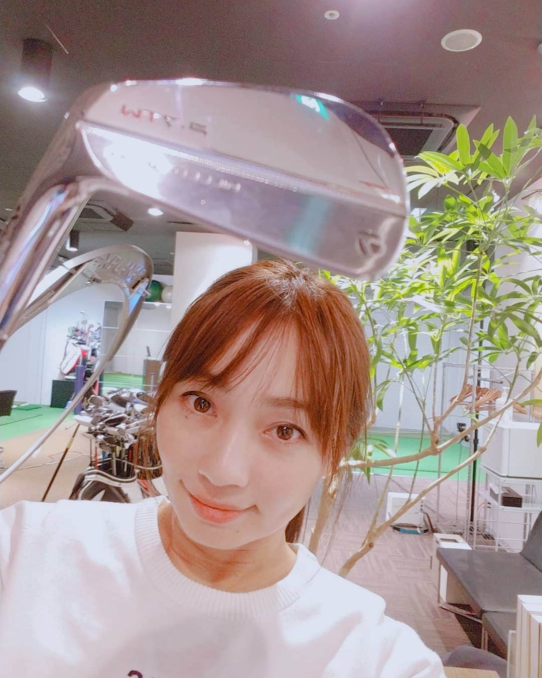 大堀貴子さんのインスタグラム写真 - (大堀貴子Instagram)「やっぱり素敵♥️ タイガーアイアン P.7tw #P7TW  #M6driver #M5driver #SpiderX #TeamTaylorMade #TP5x#TP5 @taylormade_golf_japan #鑑賞用に買おうかな」11月22日 20時48分 - takako_ohori