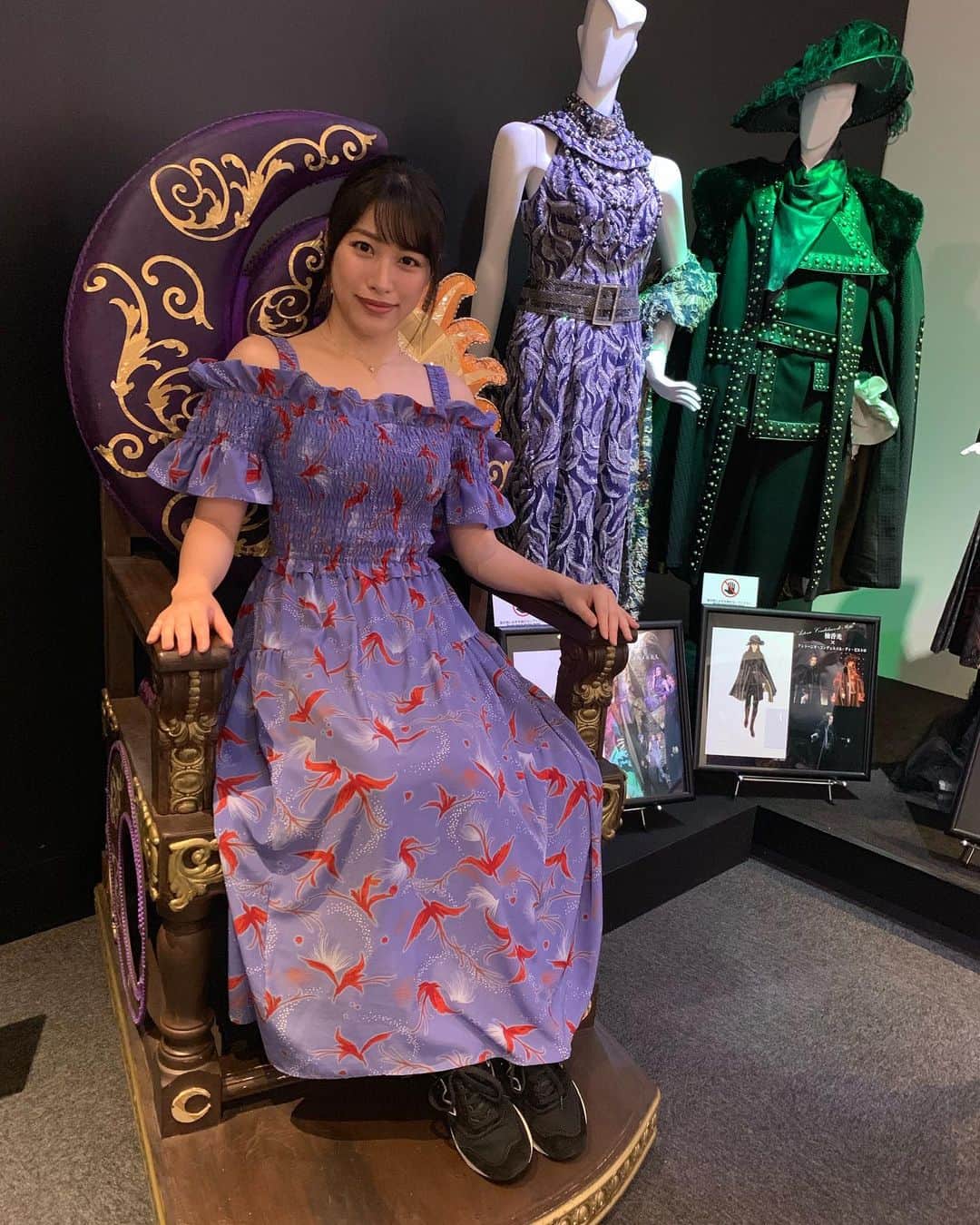 のインスタグラム：「#明日海りお さんの映像が観たくて,#宝塚大劇場 まで行ったなあ。友の会で当選したSS席。号泣。 #鳳月杏 さんが座られてた椅子にも座れた…♡ #casanova #afairytale #シャルム #花組 #宝塚の殿堂 #takarazuka . #春原未来 #明日は #誕生日 そして #天赦日 っていう日らしい← そして今日は,明日海 #おこげ ちゃんの02歳の誕生日♡₍˄·͈༝·͈˄*₎◞ ̑̑」