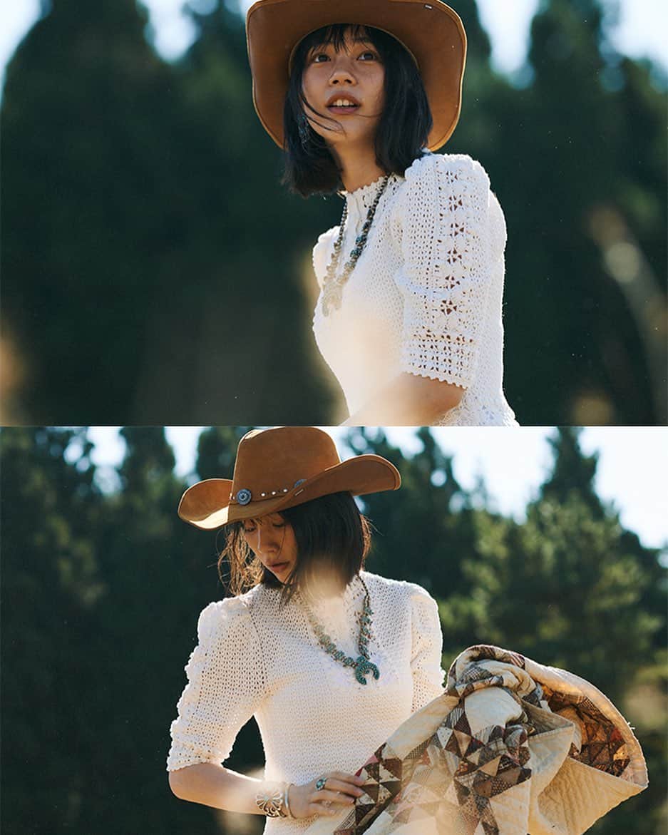 のインスタグラム：「11月の#girlofthemonth は#のん 🤠 果てしなく広がる空の下、無垢な魅力溢れる女優、のんが日に日に高まる「サステイナブル」なスピリットを体現。履き慣れたウェスターンブーツをお守りに、強くしなやかなネイチャーガールがまだ見ぬ自由の大地を目指す🍄  MODEL: @non_kamo_ne  PHOTO: @mitsuo_okamoto  STYLING: @chikako_tanifuji  MAKE-UP: SHIE KANNNO @ KURARA SYSTEM HAIR: @miho_emo_」