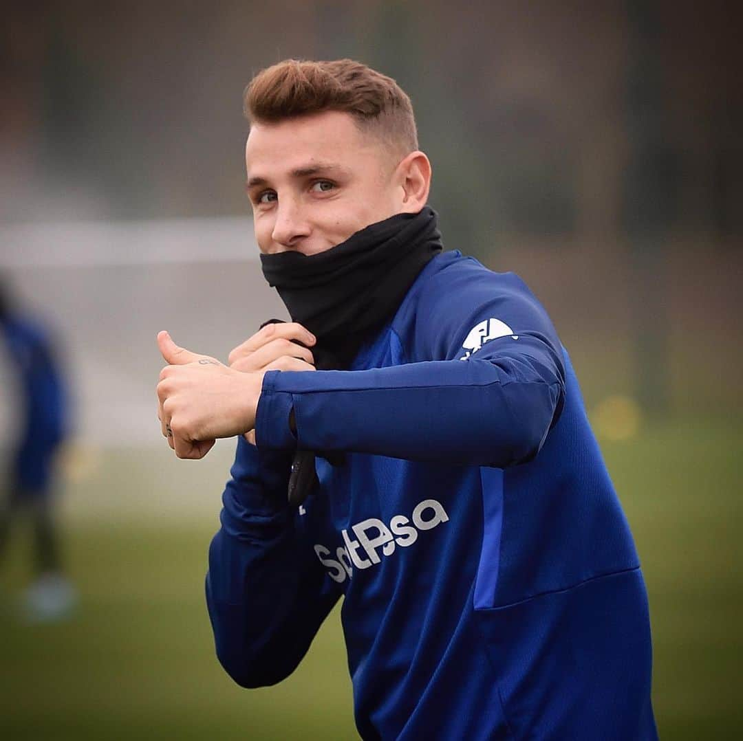 エヴァートンFCさんのインスタグラム写真 - (エヴァートンFCInstagram)「Ready. 🔜 #EVENOR • • • #everton #efc #blues #toffees #training #goodisonpark #pl #premierleague」11月22日 21時16分 - everton