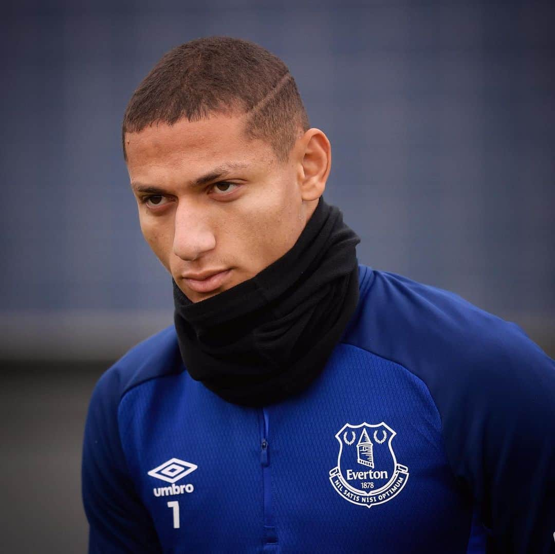 エヴァートンFCさんのインスタグラム写真 - (エヴァートンFCInstagram)「Ready. 🔜 #EVENOR • • • #everton #efc #blues #toffees #training #goodisonpark #pl #premierleague」11月22日 21時16分 - everton