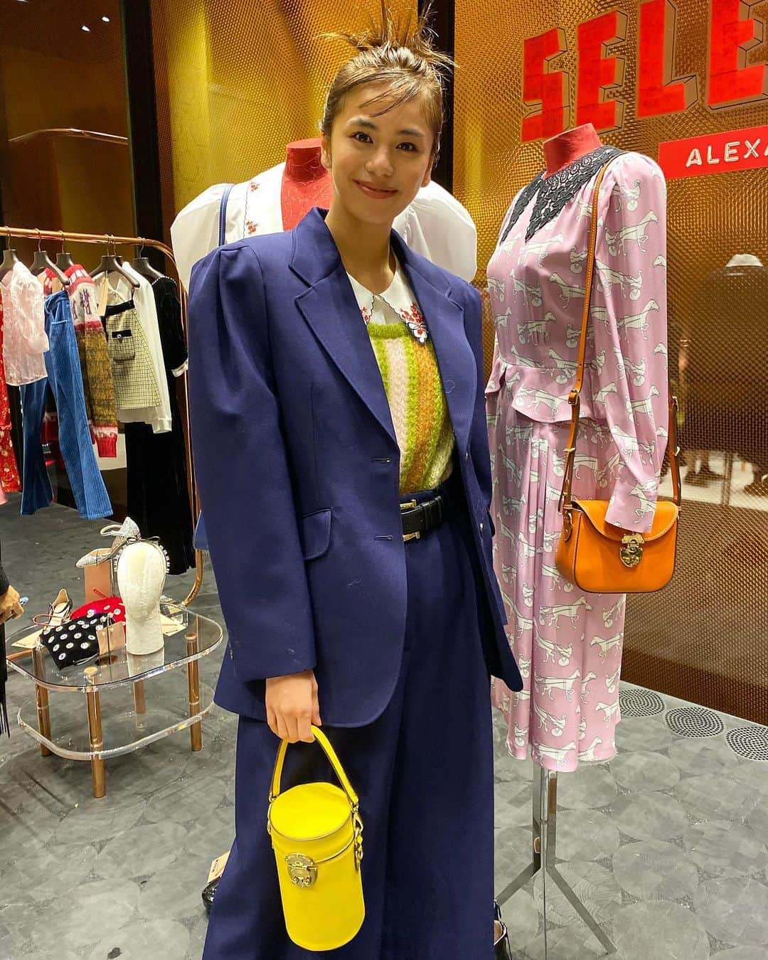 佐藤晴美さんのインスタグラム写真 - (佐藤晴美Instagram)「@miumiu ❤️ @alexachung  #MIUMIUSELECT」11月22日 21時32分 - sato_harumi__official