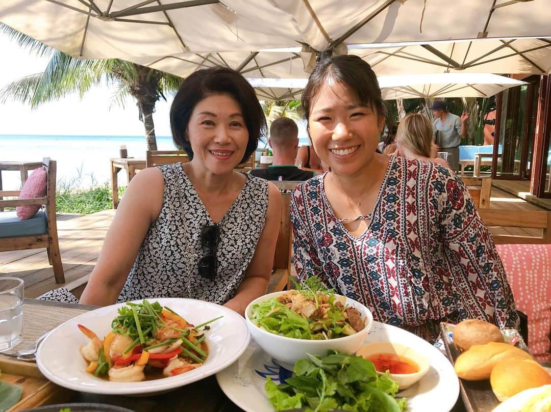 日比野菜緒さんのインスタグラム写真 - (日比野菜緒Instagram)「Holidays in Vietnam 🇻🇳 . 今年のオフはベトナムで！」11月22日 21時50分 - naohibino_1128