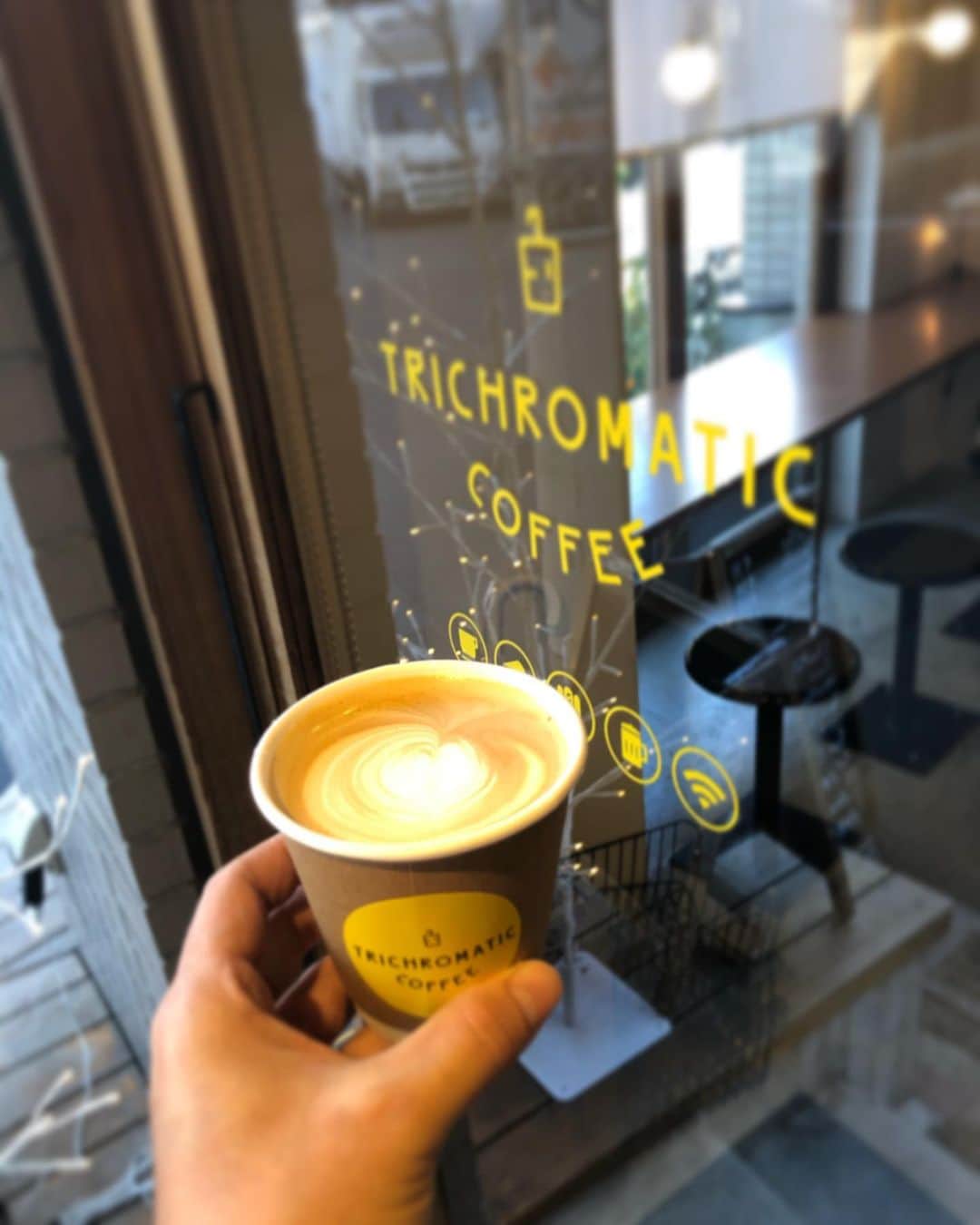 TRICHROMATIC COFFEEのグルメインスタ