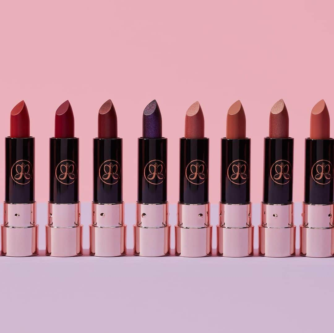 Anastasia Beverly Hillsさんのインスタグラム写真 - (Anastasia Beverly HillsInstagram)「10 piece Matte Lipstick Set (mini size) $59 |  LAUNCH INFO:  Sephora 11/26 9pm PST Sephora Canada 11/26 9pm PST SiJCP  11/26 9pm PST Ulta 11/27 2pm PST International Retailers 11/28  #anastasiabeverlyhills」11月23日 8時15分 - anastasiabeverlyhills