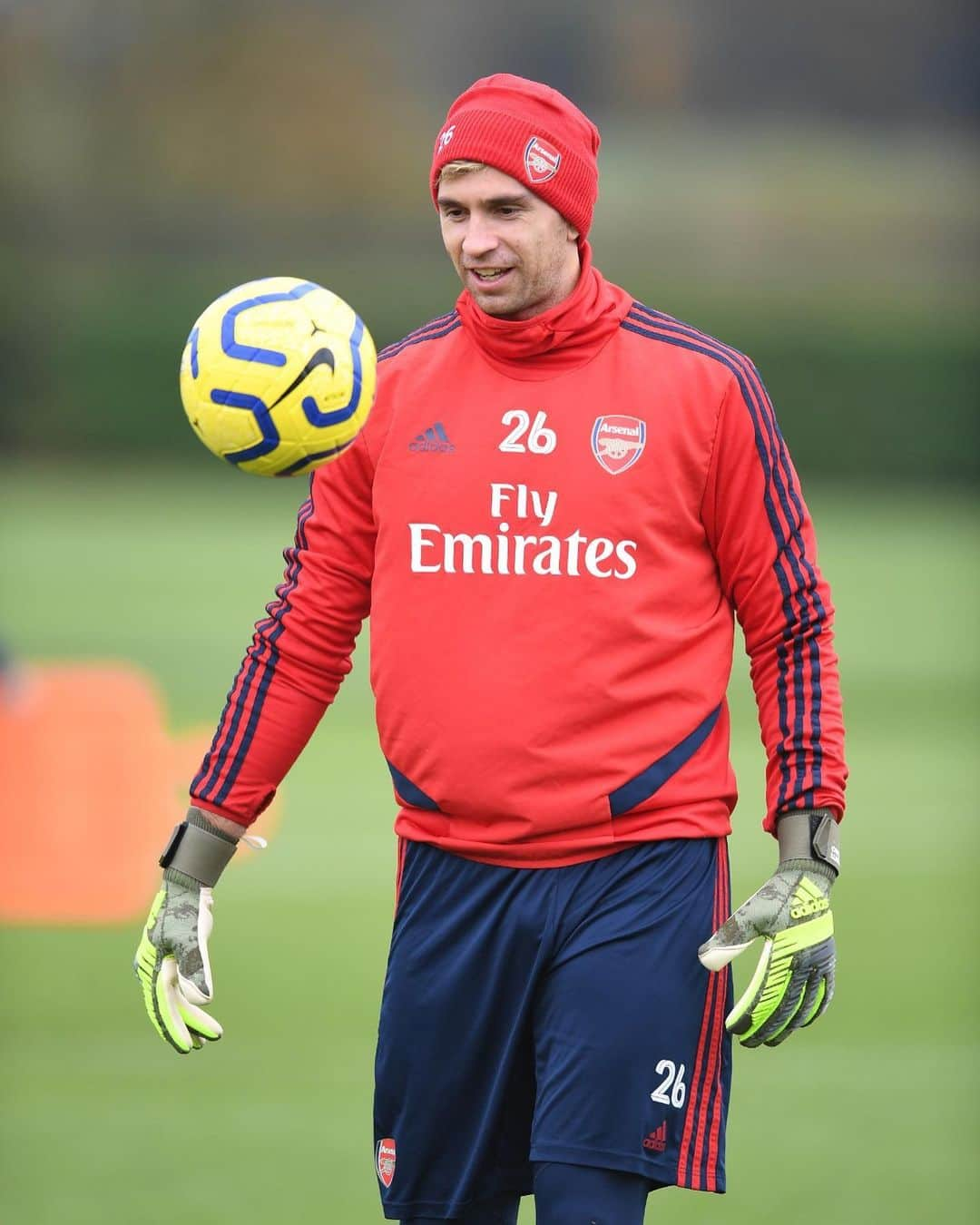 ダミアン・マルティネスさんのインスタグラム写真 - (ダミアン・マルティネスInstagram)「Pre-match done ✅ let’s get that win @ga_martinelli01 @arsenal #em26」11月23日 0時10分 - emi_martinez26