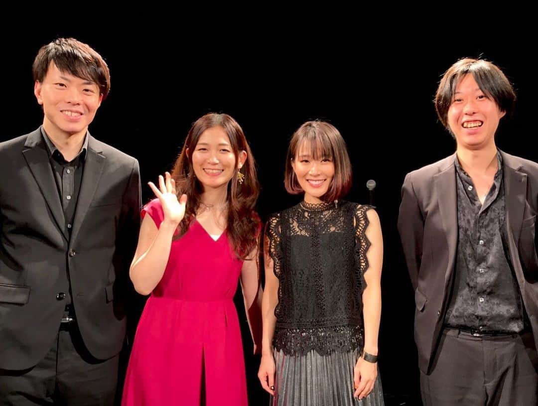 ティーナ・カリーナさんのインスタグラム写真 - (ティーナ・カリーナInstagram)「Respect Acoustic Live in SENDAI 初日✨  森恵さんとのコンサート🥰 とてもとても、幸せな時間でした☺️ めぐさんありがとう☺️ いろんな夢が叶った今日。 最高のスタートが切れました🎸  めぐさんは、また来年ツアーで仙台に来てくれるそうです😊 楽しみ✨  お越し下さった皆様、ありがとうございました🤗  明日のゲストは矢野まきさんです✨ 明日も最高の一日にするぞー！  #森恵 #ティーナカリーナ #ティーナ・カリーナ #仙台 #誰も知らない劇場」11月23日 0時13分 - tiina_kariina