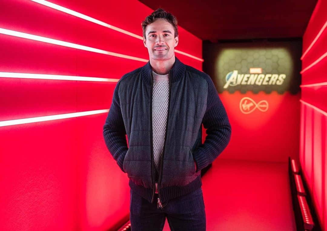 トム・エバンスさんのインスタグラム写真 - (トム・エバンスInstagram)「Had a great time last night with @virginmedia  I was lucky enough to play the new Marvel Game, which is only released in May.. If you are a Marvel like me, then you will not be disappointed! #EmbraceYourPowers #AD」11月23日 0時42分 - te11