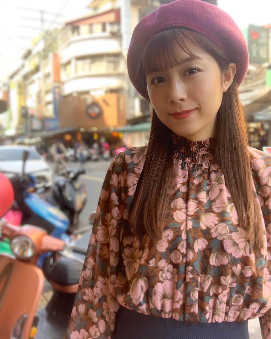 麻衣愛のインスタグラム：「自分にも言い訳したくないから、やらないで後悔するならやって後悔する道を常に選びたい。 全部自分次第。それで、周りにいる人も幸せにできたらなお最高。 #この前台湾行きました #台湾 #台北」