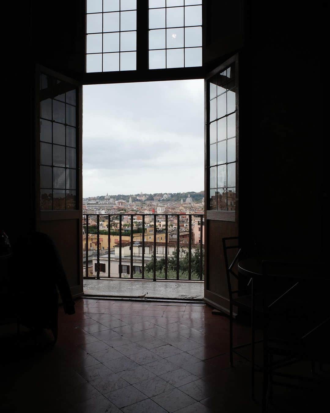 イェソンさんのインスタグラム写真 - (イェソンInstagram)「로마를 한 눈에 볼 수 있었어 🌳 #colbert」11月23日 2時21分 - yesung1106