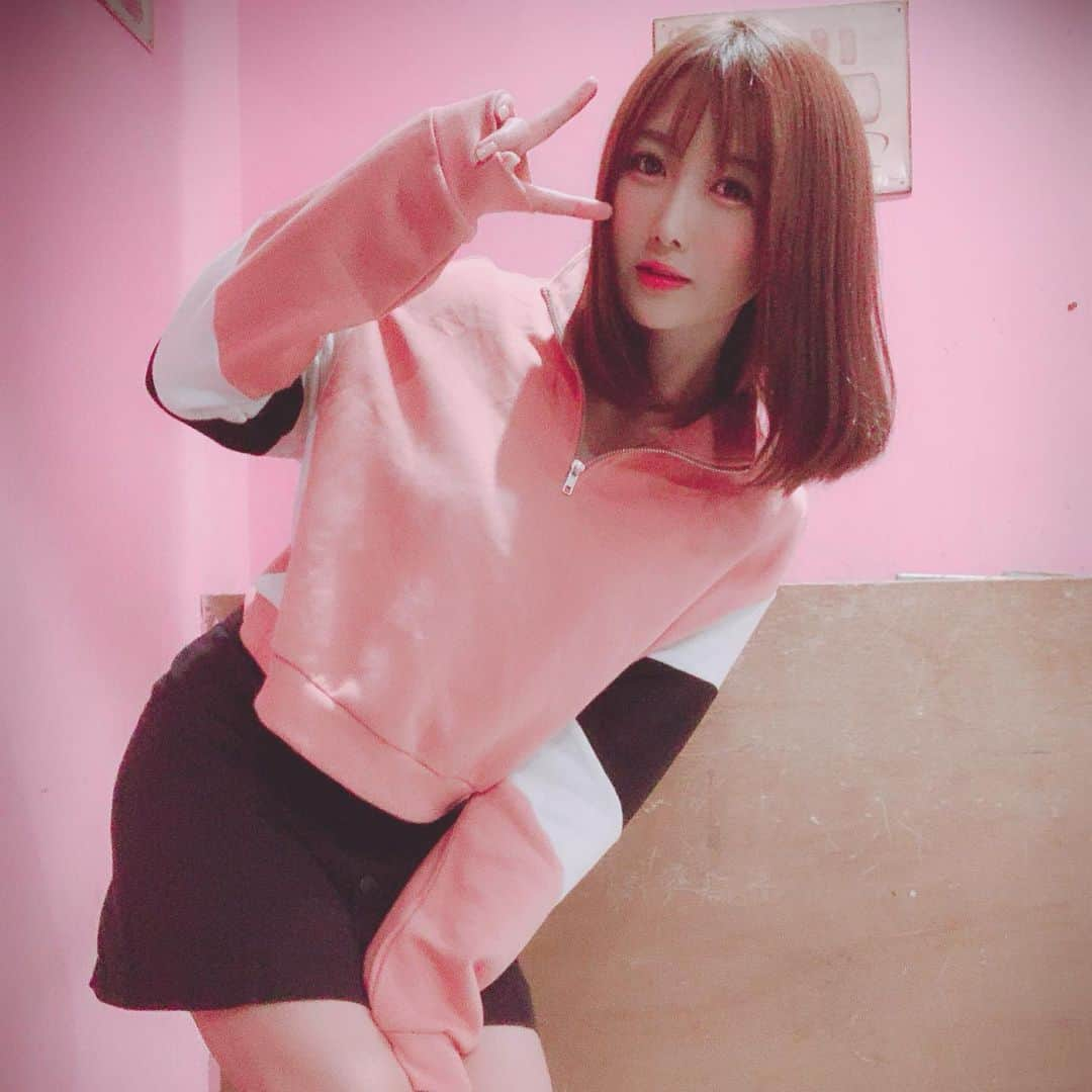 大槻ひびきさんのインスタグラム写真 - (大槻ひびきInstagram)「pink💓 #japan #pink #fashion #阿佐ヶ谷 #thankyou」11月23日 2時23分 - yanhibi0221