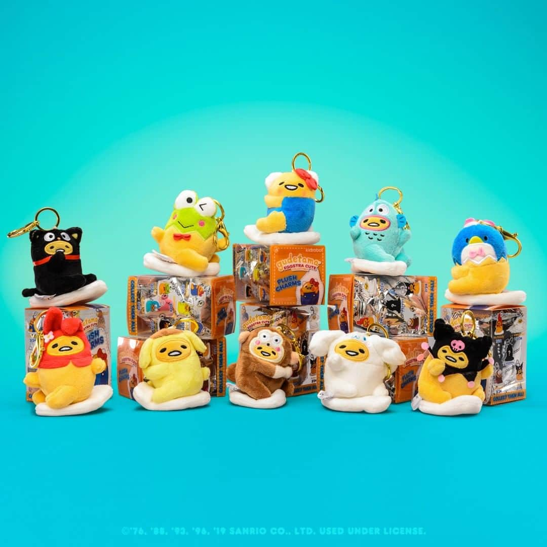 ぐでたまさんのインスタグラム写真 - (ぐでたまInstagram)「lazy and cute 💛which #gudetama plush charm is your favorite? available online at @kidrobot...」11月23日 3時01分 - gudetama