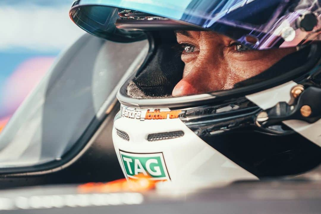 アンドレ・ロッテラーさんのインスタグラム写真 - (アンドレ・ロッテラーInstagram)「P2 in our very first race! Awesome way to start our new chapter! @porsche.formulae @tagheuer @boss @saudi_airlines」11月23日 3時41分 - andre_lotterer