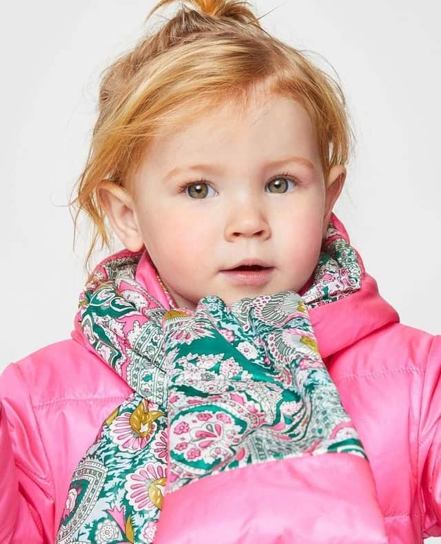 オイリリーさんのインスタグラム写真 - (オイリリーInstagram)「Pink or Paisley, that's the question! On which side should you wear this reversible coat? Let us know in the comments, A, B or C?👇⁠ ⁠ A. Pink of course!⁠ B. Paisley Powerrr⁠ C. Both sides depending on my mood⁠ ⁠ #oilily #oililyworld #newcollection #FW19 #kidswear⁠ #womenswear #printonprint #oililyandme」11月23日 3時52分 - oililyworld