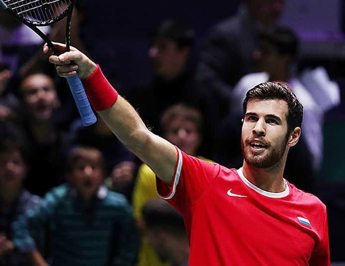 カレン・ハチャノフさんのインスタグラム写真 - (カレン・ハチャノフInstagram)「What a match!Russia is into the Semifinal of the @daviscupfinals 👊🏻 Could not be more happier right now🙏🏻 Fighting for the country till the end!🇷🇺 // Невероятный матч! Россия вышла в полуфинал Кубка Девиса👊🏻 Очень рады,спасибо всем за поддержку🙏🏻 Играем и боремся за страну до конца!🇷🇺 #DavisCupFinals #Madrid #Semifinal #TeamRussia」11月23日 4時38分 - karenkhachanov