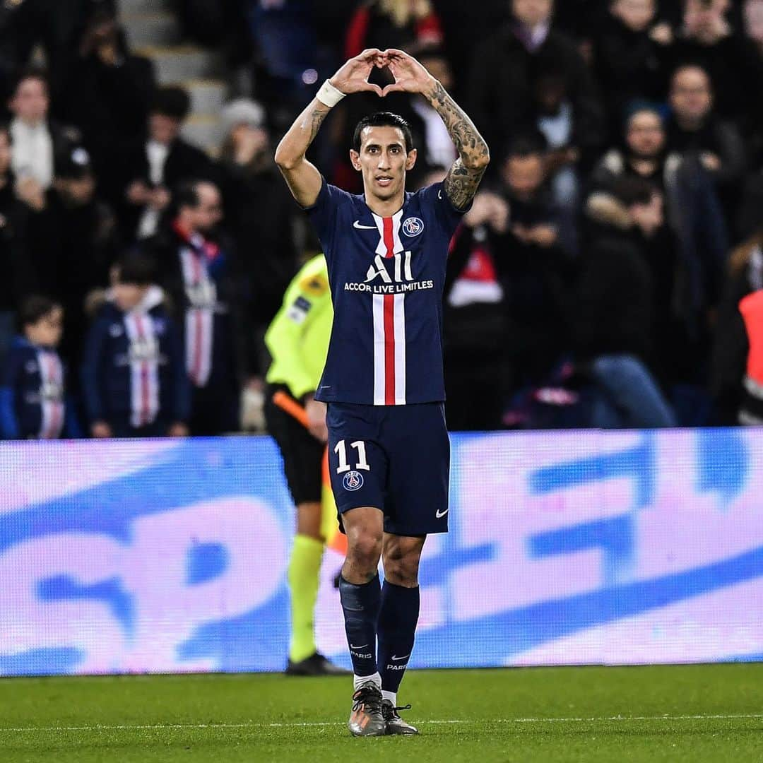 パリ・サンジェルマンFCさんのインスタグラム写真 - (パリ・サンジェルマンFCInstagram)「Well done 👏 Bien joué 👏 #ParisSaintGermain 2️⃣ - 0️⃣ #Lille ⚽️ #Icardi 17’ ⚽️ #DiMaria 31’ . #PSGLOSC #PSG #Paris #Football #Ligue1 #France #AllezParis #ICICESTPARIS #ParcDesPrinces」11月23日 6時37分 - psg