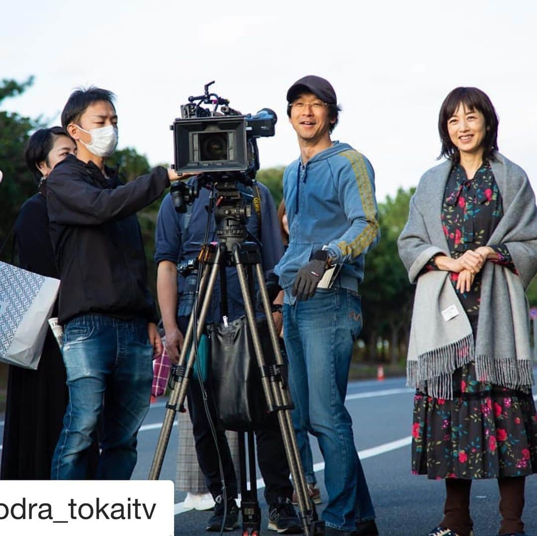 高岡早紀 さんのインスタグラム写真 - (高岡早紀 Instagram)「さて、今夜は「リカ」第7話の放送です！ 私、走りました！ いっぱいいっぱい走りました！  写真の私、走ったあとでちょっと疲れ気味… 是非、私の走りを観て確かめてっ  今夜11:40〜放送です！  #リカ　#オトナの土ドラ　#高岡早紀　#カメラチーム」11月23日 17時51分 - saki_takaoka