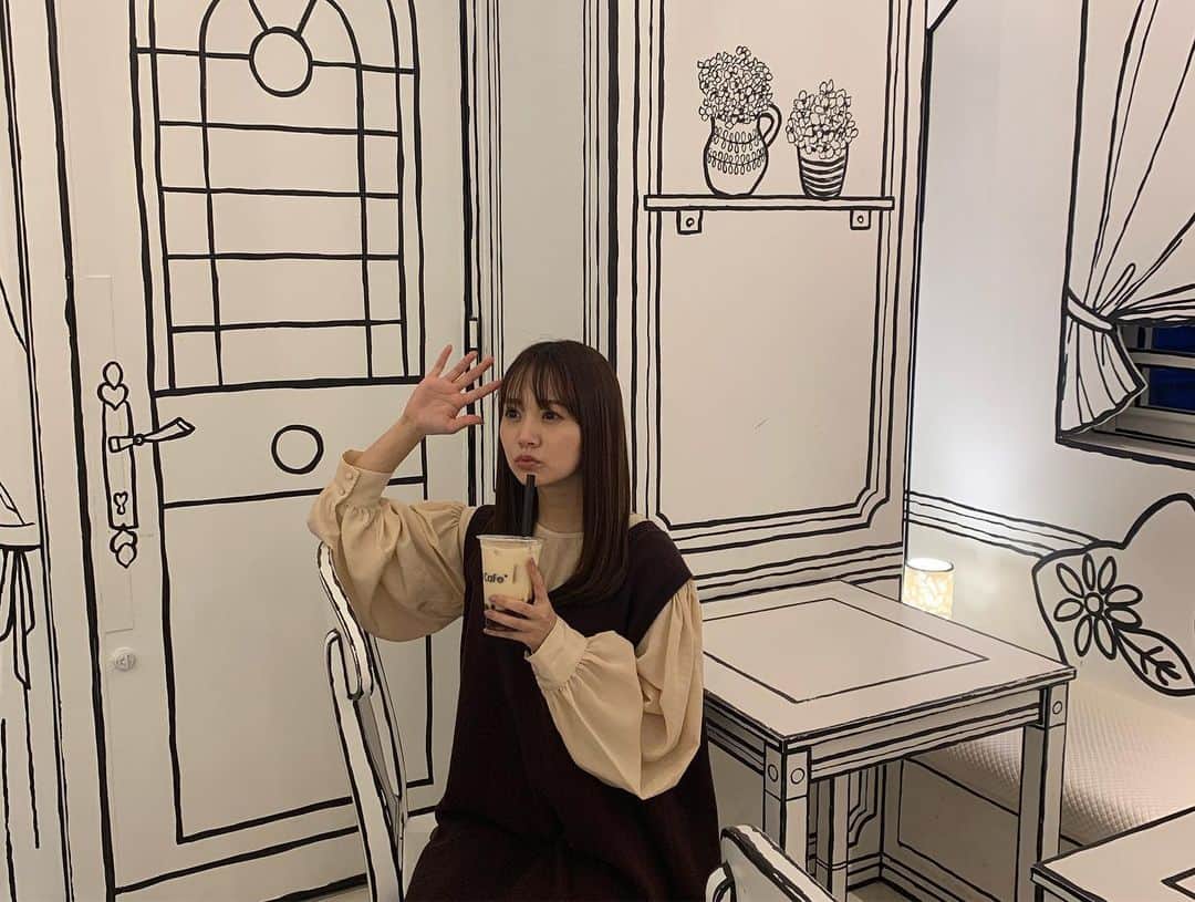 浜田翔子さんのインスタグラム写真 - (浜田翔子Instagram)「2Dカフェ 今更だけど海外行きたいとき 新大久保はまります。。 さらに海外いきたくなるけど。  YouTubeにものせてます⭐️ 新大久保編！  後ほど報告で、、お知らせかな。ブログに本日かこうとおもいます。」11月23日 17時44分 - shoko_hamada