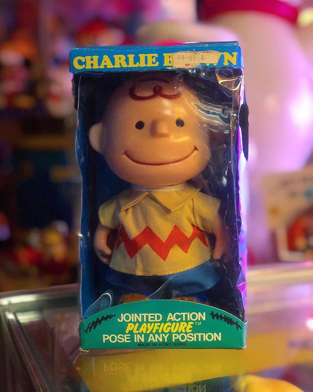 大川知英のインスタグラム：「75's PEANUTS Determined Action Doll  Charlie Ｂrown 👨🏽‍✈️ 着せ替え出来てサイズ感と色味がいい🤡 このシリーズはチャーリー断トツうぴー❗️ #peanuts#determined #actiondoll #charliebrown #75s#vintage #サイズと色味は最高#青好き #amecajiboys #takatsubase #アメトイ部キャプテン」