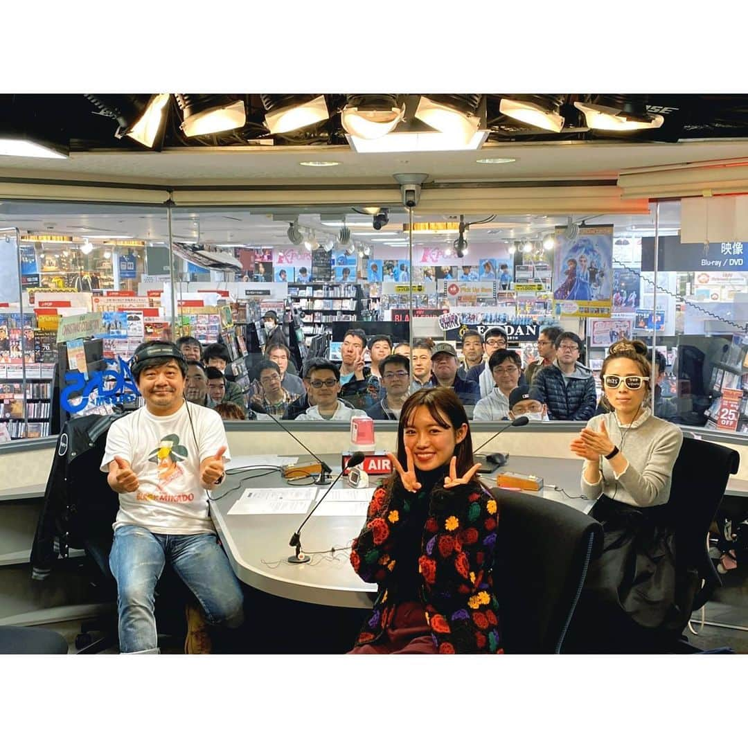 山口乃々華さんのインスタグラム写真 - (山口乃々華Instagram)「NACK5「HITS! THE TOWN」に さきほど緊急出演させていただきました🏃‍♀️🔥 来週土曜は、イオンレイクタウンにて 14:00〜E-girlsのリリースイベントがあるので 皆さんぜひ遊びに来てください〜☺️ #バカボン鬼塚 さん #山口五和 さん」11月23日 17時59分 - yamaguchi_nonoka_official