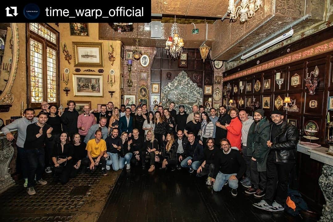 ロックスター・ゲームズさんのインスタグラム写真 - (ロックスター・ゲームズInstagram)「Proud to support the Time Warp crew as they celebrate 25 years of the finest in underground dance music. See you out on the floor this weekend!  #Repost @time_warp_official (@get_repost) ・・・ We had a nice family gathering yesterday with the entire German team, our local partners @teksupport, @rockstargames crew and @amelie_lens. Everybody is so much looking forward to meet you all and celebrate 25 years of Time Warp with you this weekend. See you on the dancefloor!⁠⠀ ⁠⠀ Thanks @tylerallix for taking the photo.」11月23日 9時17分 - rockstargames