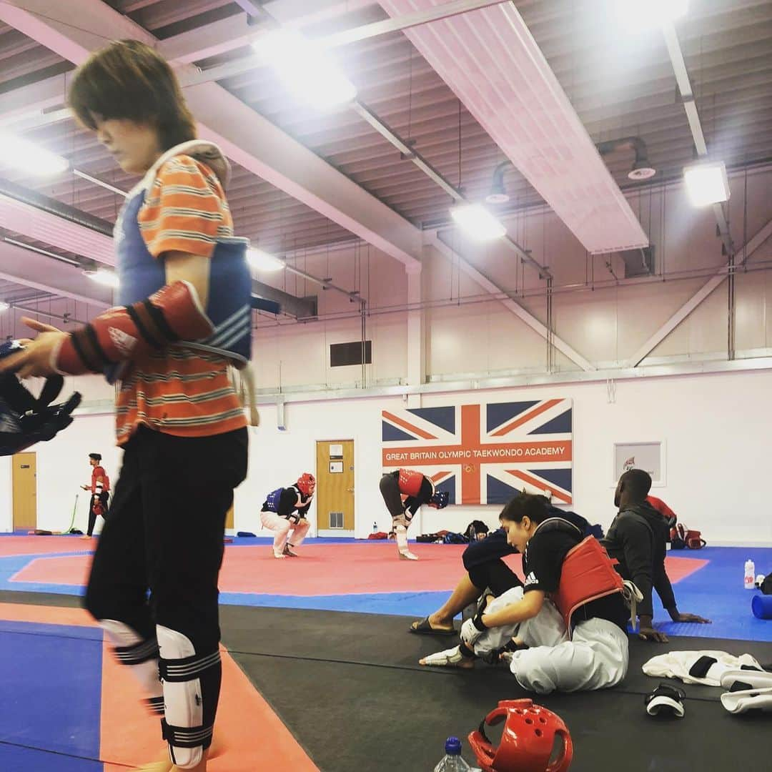 山田美諭のインスタグラム：「🇬🇧Training camp」