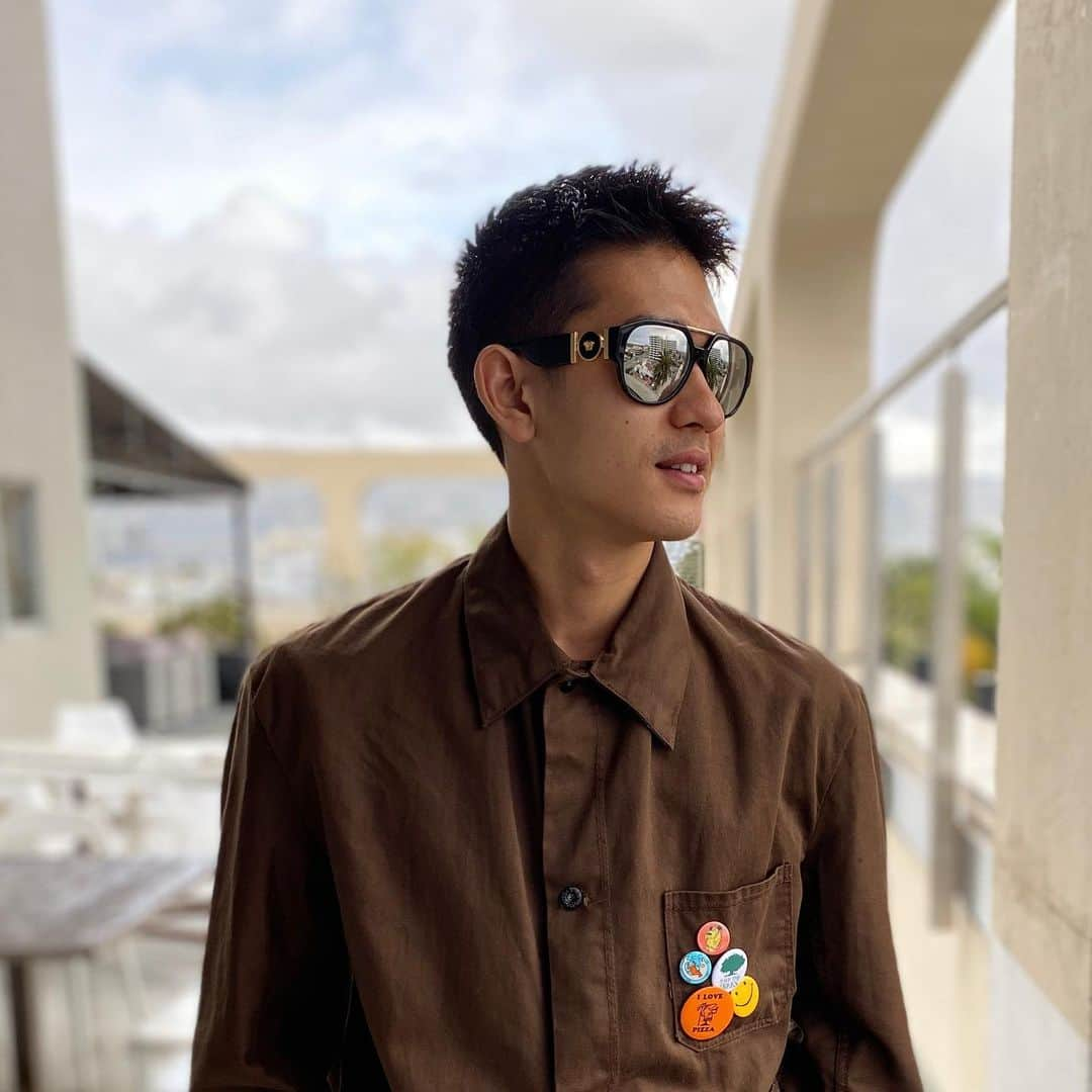 Keisuke Asanoさんのインスタグラム写真 - (Keisuke AsanoInstagram)「Coolest glasses I've seen @SunglassHut #HouseOfSun #ad」11月23日 10時22分 - keisukeasano_