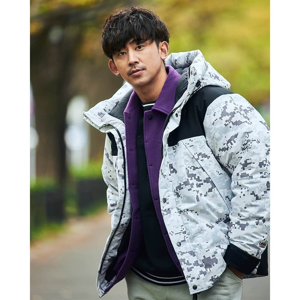 JOURNAL STANDARDさんのインスタグラム写真 - (JOURNAL STANDARDInstagram)「【『LASKA PRO』 19AW SPECIAL MOVIE 】 JOURNAL STANDARD の一押し素材『LASKA FABRIC』シリーズのハイスペックモデルとして誕生した 『LASKA PRO』 から、至高のダウンジャケットが登場！ . 850フィルパワーのシベリアングースダウンを採用し、防水透湿機能も兼ね備えた、シーンを問わず活躍してくれるアイテムです。 . 今回、この至高のダウンジャケットを、『テラスハウス』にも出演し、エレクトロバンド 『THREE1989』 ボーカルとして活動中の上村翔平と、空間デザイナー兼モデルとして活躍する国本綾が着用したスペシャルムービーが公開！ . フェイクじゃない機能素材 LASKA PROを、この機会に是非お試しください！ . WEBマガジン『フェイクじゃない機能素材 LASKAPRO！』も公開中！ http://bit.ly/2D8soK9 . 『LASKA PRO』 Mt DOWN JACKET ¥44,000+Tax　NO.19011600806030 . ■Model 上村 翔平 @shoheyuemura 国本綾 @gunns_models ■Videographer : up_tyo IWANAGA SHINYA TERUKAZU SUGINO @up_tyo ■Music : b.t.reo440 @b.t.reo440 ■Make up : Risa Chino @risachino_makeup . @laska_fabric . #ジャーナルスタンダード #上村翔平 #国本綾 #テラスハウス #journalstandard #baycrews #laska #laskafabric #THREE1989 #TsumikiDesign #GunnsModel #up_tyo」11月23日 10時52分 - journalstandard.jp