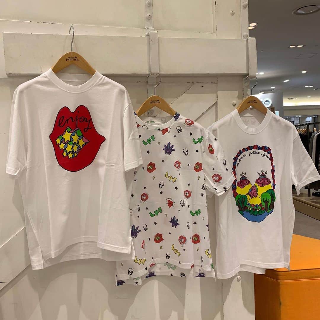 HANKYU.MODEさんのインスタグラム写真 - (HANKYU.MODEInstagram)「LUCIEN PELLAT-FINET× MASAMI YANAGIDA COLLABOLATION At 3F MODE #Hankyu #HANKYUMODE #umedahankyu #阪急うめだ本店 #うめだ阪急 #阪急百貨店 #osaka #umeda #mode #lucienpellatfinet #ルシアンペラフィネ #ヤナギダマサミ #Ｔシャツ #ステッカー #キーホルダー」11月23日 11時18分 - hankyumode