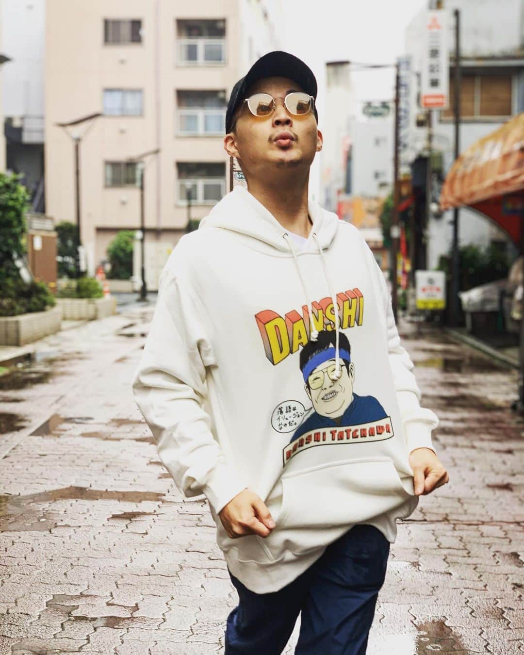 のインスタグラム：「、﻿ ﻿ 世界で一番嬉しいパーカー😭😭😭😭😭😭﻿ ﻿ DANSHI series ❤﻿ ﻿ #立川談志﻿ #DANSHI ﻿ ﻿ ﻿」