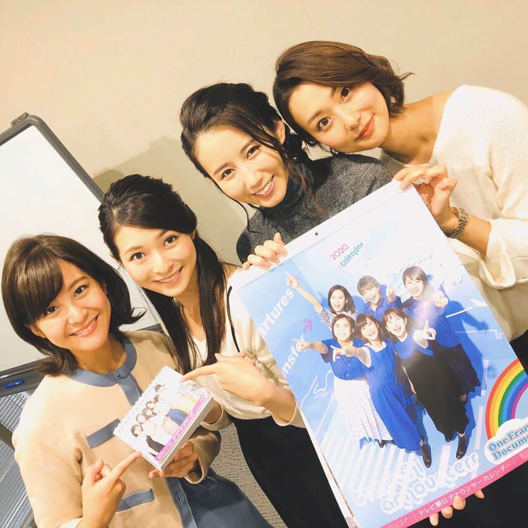 本間智恵さんのインスタグラム写真 - (本間智恵Instagram)「﻿ ﻿ アナウンサーカレンダーイベント開催中！﻿ 11時からの一回目はこのメンバーでお届けしました🥰﻿ このあと13時、15時からもありますよーっ！﻿ ﻿ #テレビ朝日 #アナウンサー #テレビ朝日アナウンサー #カレンダー #アナウンサーカレンダー #アナカレ2020 #2020年カレンダー #トークショー #手渡し会」11月23日 12時54分 - chiehonma