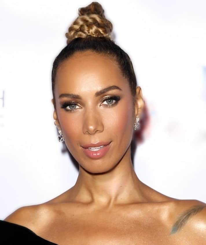 レオナ・ルイスのインスタグラム：「🍯」