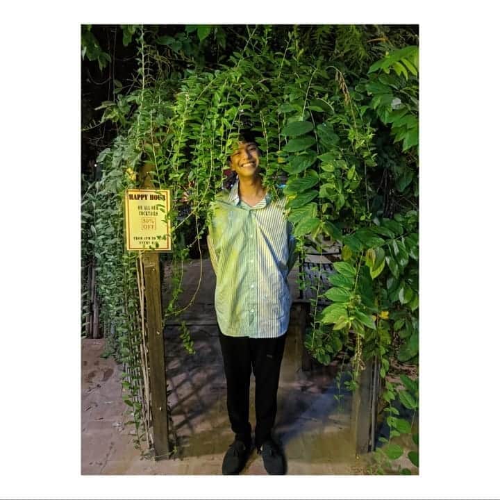 森崎ウィンのインスタグラム：「実は私、 #ミャンマー の #世界遺産  #バガン遺跡 に行ってました。 朝早く起き、 #気球 に乗ったのだ。 #森崎ウィン  #winmorisaki  #是非ミャンマーに行って欲しい #観光大使おすすめ」
