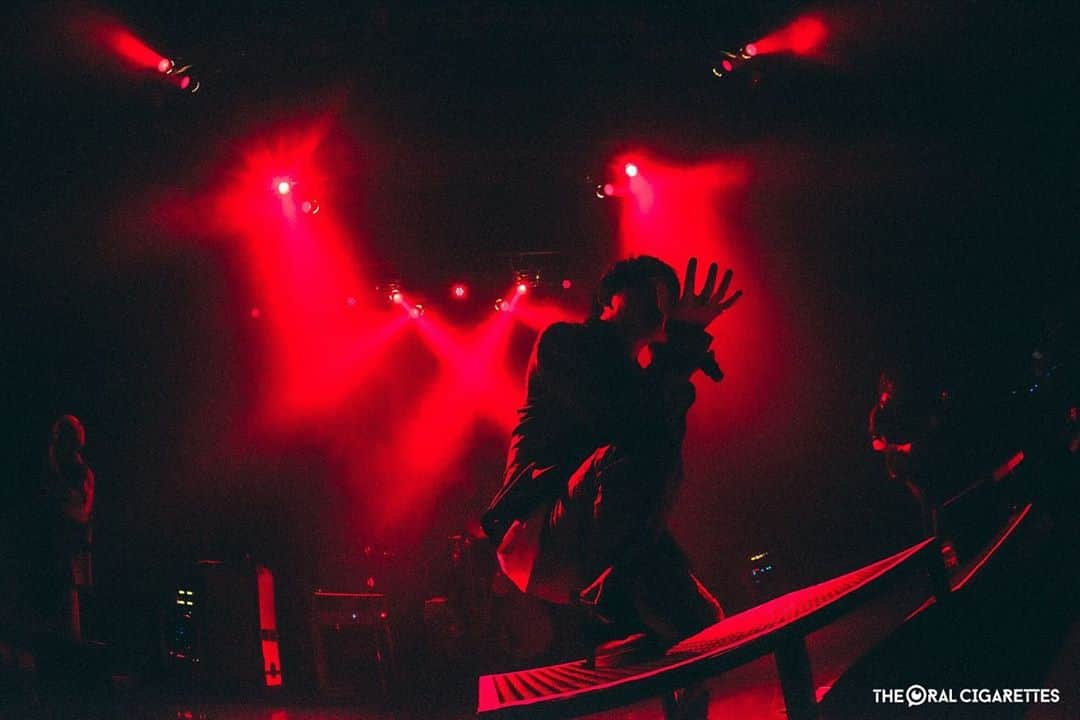 山中拓也さんのインスタグラム写真 - (山中拓也Instagram)「2019.11.21 Zepp Osaka Bayside 横 photo by @satoshihata87」11月23日 15時06分 - oraltakuya