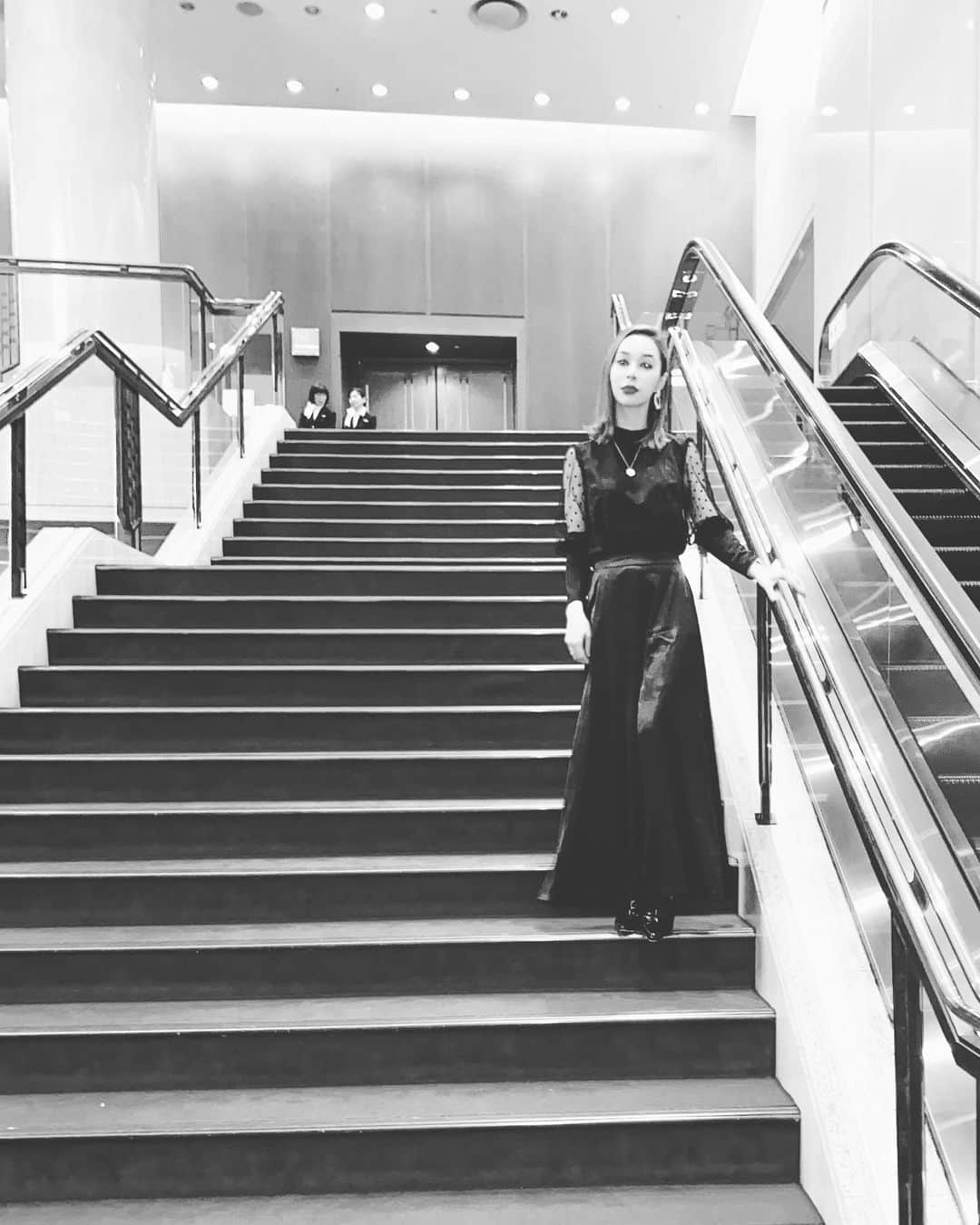 Gabrielaさんのインスタグラム写真 - (GabrielaInstagram)「ベルリン・フィルハーモニー管弦楽団の東京公演がサントリーホールで行なわれていました。 世界で最も優れたオーケストラの一つですよ👏 ベルリンフィルと数多くの共演を重ねている巨匠ズービン・メータの指揮による演奏を鑑賞は中々出来ない、 素敵な経験です💕 久しぶりのサントリーホールで、 相変わらずとても素敵な時間でした🥺👏 入口の龍角散ブースで龍角散ダイレクトを頂いて、 ノドもうるおって落ち着いて鑑賞できました💕 お水無しでも飲めるのは便利👏 . . . #ベルフィル #ベルリンフィル #partyhairstyle #PR」11月23日 15時17分 - rkgabriela