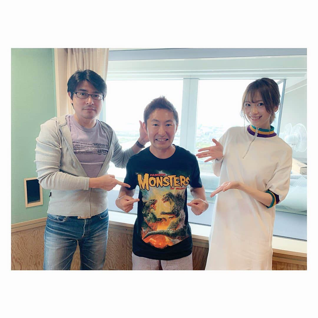 宮島咲良さんのインスタグラム写真 - (宮島咲良Instagram)「ㅤㅤㅤㅤㅤㅤㅤㅤㅤㅤㅤㅤㅤ bayfm『MOTIVE!!』に 大の特撮好きでおなじみ！ 特撮ファンの大先輩であります、 なべやかんさんにゲストにお越しいただいた時のお写真😊 ゴジラのお話、めちゃくちゃ面白かったし勉強になりました…！！ 今度は私の主戦場であるスーパー戦隊のお話もぜひっっ🥰✨ ㅤㅤㅤㅤㅤㅤㅤㅤㅤㅤㅤㅤㅤ #bayfm #motive78 #なべやかん さん #特撮 #ゴジラ #安東弘樹 さん #ミヤジマン #ぼっち戦隊ミヤジマン #宮島咲良」11月23日 15時38分 - sakura_miyajiman