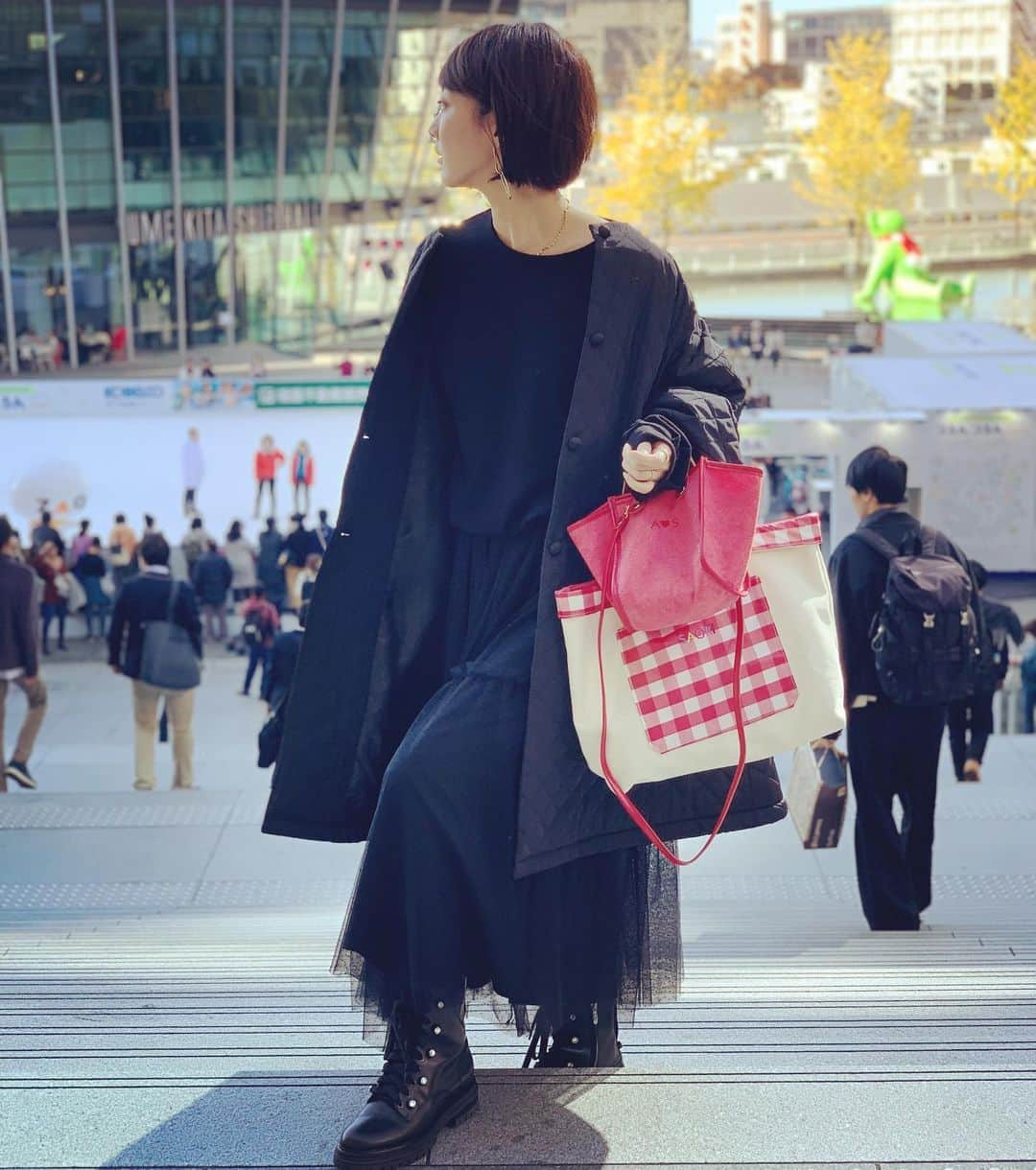 村上沙織さんのインスタグラム写真 - (村上沙織Instagram)「毎日沢山のお客様にご来店頂き感激しています😢♥️♥️♥️ ストーリーばかりの更新でフィールド投稿できず申し訳ございません😢在庫状況などはストーリーにてupさせて頂いておりますので是非ご覧下さい♥️♥️♥️ #rosymonster」11月23日 16時11分 - rosysaorimonster