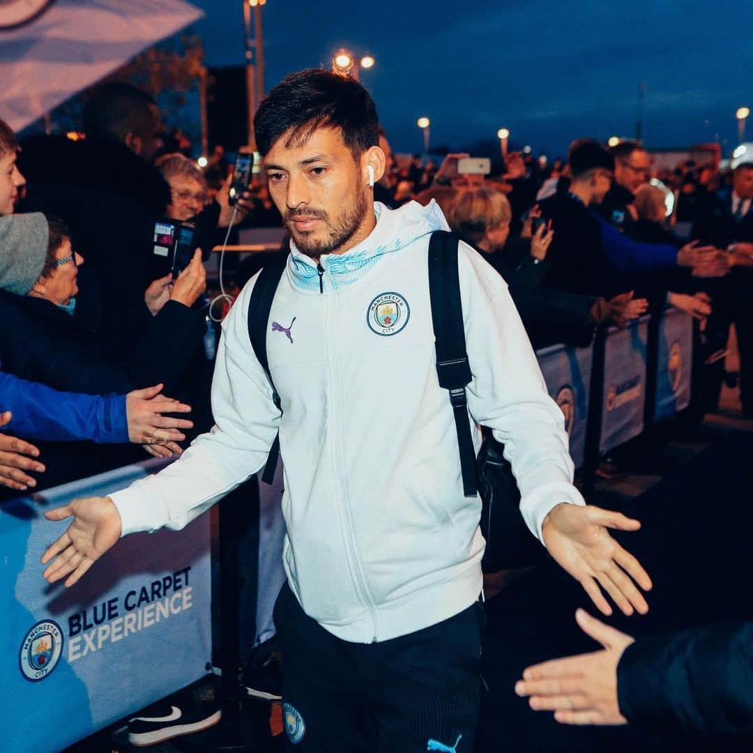 マンチェスター・シティFCさんのインスタグラム写真 - (マンチェスター・シティFCInstagram)「SO ready for this one! 😆⠀ ⠀ #ManCity #MCICHE」11月24日 2時11分 - mancity