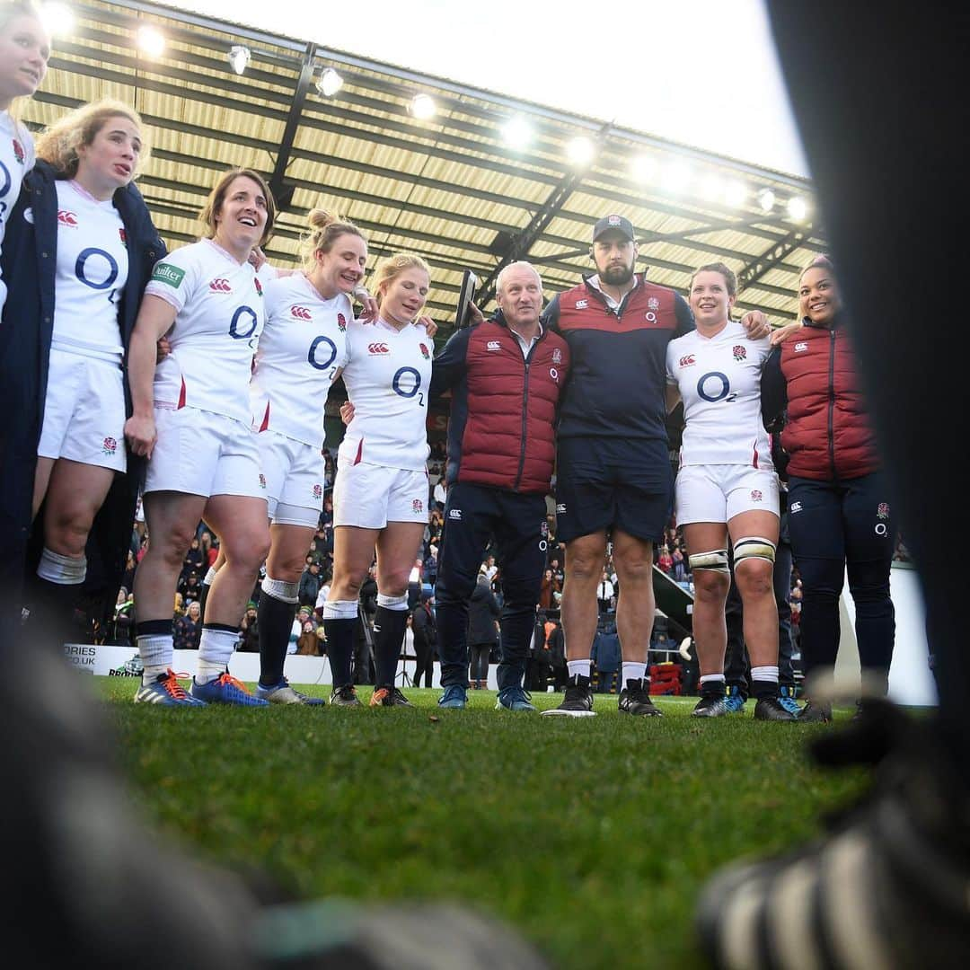 ラグビーイングランド代表さんのインスタグラム写真 - (ラグビーイングランド代表Instagram)「GAME DAY 🌹 ⠀⠀⠀⠀⠀⠀⠀⠀⠀ The #RedRoses host Italy in their final match of 2️⃣0️⃣1️⃣9️⃣ ⠀⠀⠀⠀⠀⠀⠀⠀⠀ Watch LIVE on our Twitter, Facebook or YouTube pages (KO 15:00 GMT) ⠀⠀⠀⠀⠀⠀⠀⠀⠀ #QuilterInternationals #SendHerVictorious」11月23日 18時43分 - englandrugby