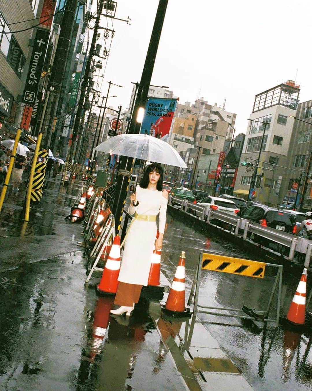 スライさんのインスタグラム写真 - (スライInstagram)「SLY TOKYO 2019 OCTOBER / NOVEMBER ——————————————————— 今号では、福士リナ、藤井萩花、松井愛莉、横田真悠の4名全員が表紙を飾りSLYの最新コレクションの魅力を、一つの写真集というフォーマットを通じ、個性あふれる東京の街並みと共に表現しています。 ㅤㅤㅤㅤㅤㅤㅤㅤㅤㅤㅤㅤㅤ SLY公式HPにてSLY TOKYO 公開中。 ——————————————————— #SLY #SLYTOKYO #松井愛莉」11月23日 18時38分 - sly_official
