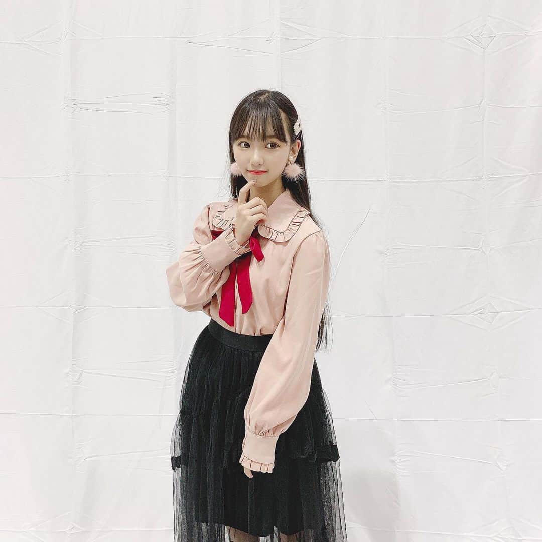 末永桜花さんのインスタグラム写真 - (末永桜花Instagram)「⸜🎀⸝‍﻿ ﻿ ・﻿ ・﻿ ﻿ 2020年1月25日﻿ TOKYO DOME CITY HALL にて﻿ 末永桜花ソロコンサート が開催されます！﻿ ﻿ 私のソロコンサート﻿ 是非見に来て下さると嬉しいです！🙇‍♀️﻿ ﻿ ・﻿ ・﻿ ﻿ ﻿ ﻿ #ソロコンサート #AKB48 #SKE48 #2020年 #fashion #blouse #tops」11月23日 18時56分 - ouka_ske0226