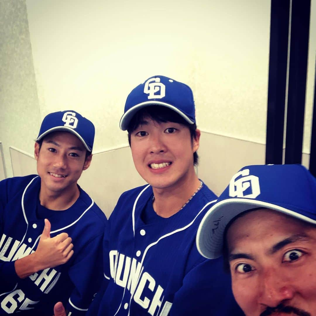 祖父江大輔さんのインスタグラム写真 - (祖父江大輔Instagram)「#ファン感#ファン感謝デー#2019#令和#ナゴヤドーム#ドアラ#藤井淳志#大野雄大#伊藤準規#又吉克樹#岡田俊哉#三ツ間卓也#梅津晃大 #小笠原慎之介」11月23日 19時05分 - sobue