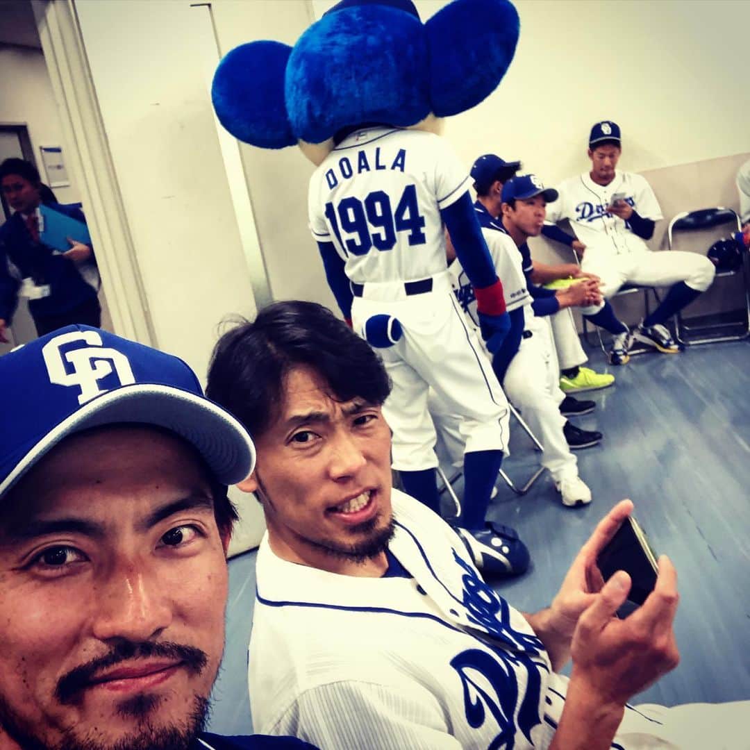 祖父江大輔のインスタグラム：「#ファン感#ファン感謝デー#2019#令和#ナゴヤドーム#ドアラ#藤井淳志#大野雄大#伊藤準規#又吉克樹#岡田俊哉#三ツ間卓也#梅津晃大 #小笠原慎之介」