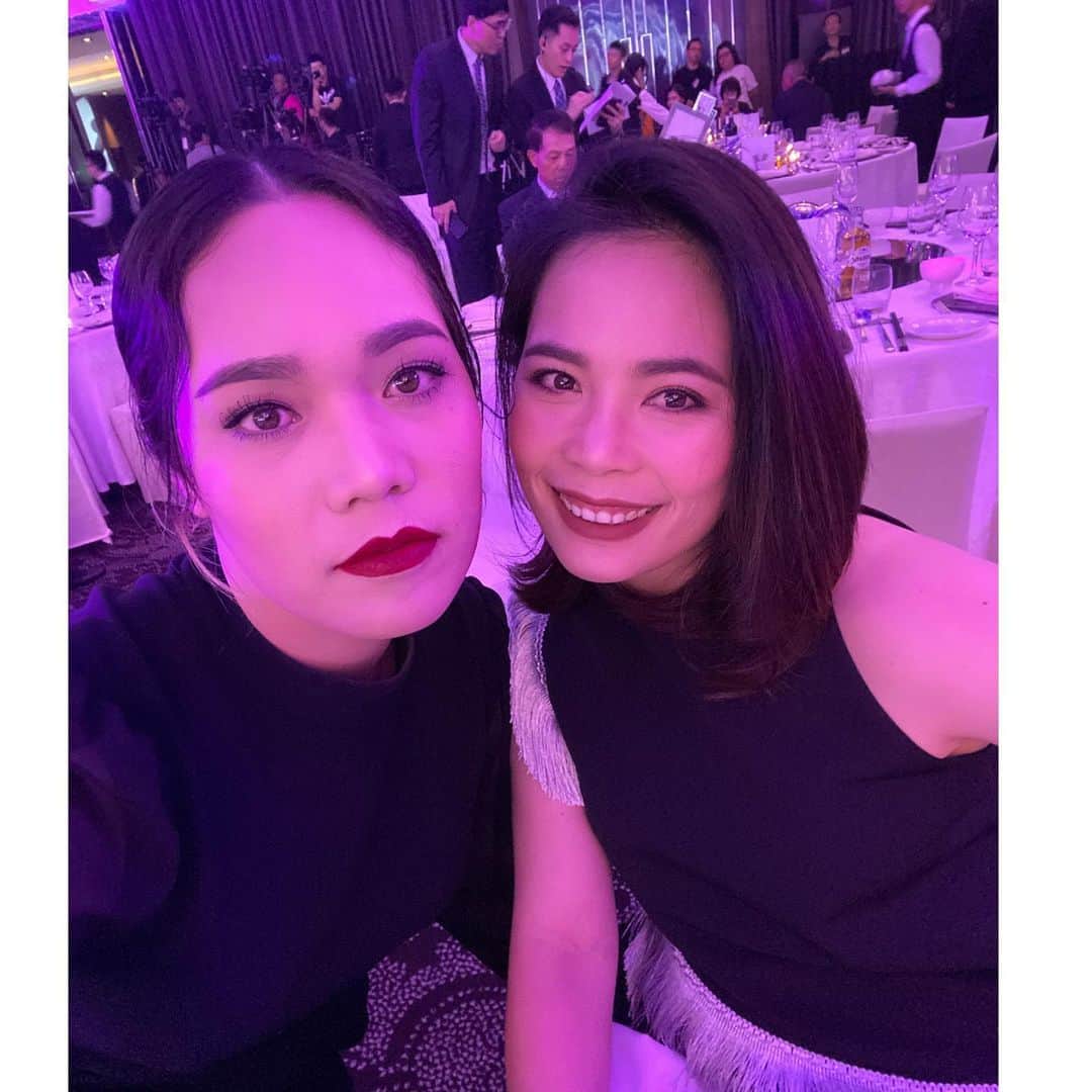 モリヤ・ジュタヌガーンのインスタグラム：「May this birthday be the beginning of the best years of your life. #LoveYou #sis #HappyBirthday #momoriya 🎂🎂❤️❤️」