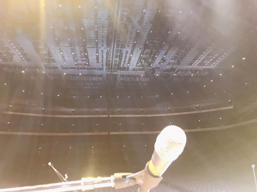 ハジメタルさんのインスタグラム写真 - (ハジメタルInstagram)「GLAY ARENA TOUR 2019-2020 DEMOCRACY 25TH HOTEL GLAY THE SUITE ROOM @さいたまスーパーアリーナ  1日目。  #GLAY #さいたまスーパーアリーナ」11月23日 20時09分 - hajimetaldeath