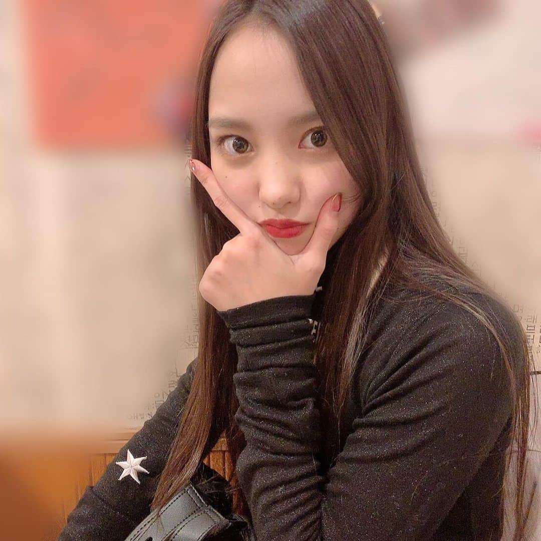 飯窪春菜のインスタグラム：「📸📸📸 ・ ・ きのーの飯窪。 ・ 皆さんいつから暖房つけます？ まだ我慢してます🥶 ・ ・ ・ #はるなの毎日  #飯窪ってる」