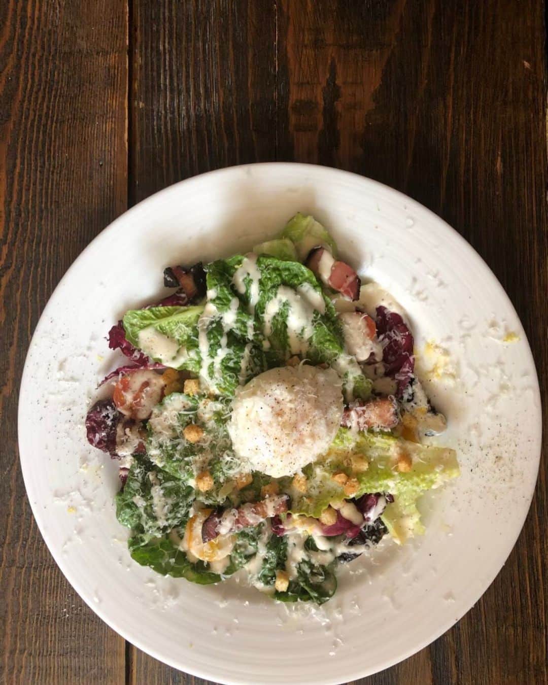 The Barn by Odinさんのインスタグラム写真 - (The Barn by OdinInstagram)「Salad with soft boiled egg. . 11/30_____Reception party  12/1. 2____Pre opening  12/3______Grand opening . . #thebarn #Hokkaido #nisekorestaurant #nisekobar #niseko #hirafu #dinner #steak #nisekosteak #thebarnbyodin #nisekofood #salad #nisekopowder #japow #snowboading #ski #nisekosnow #hokkaidosnowboarding #bistro #wine #photographyeveryday」11月23日 20時58分 - niseko_thebarn